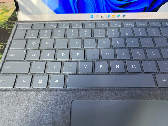震撼!微软Surface Pro 8真实内幕曝光!小心上当