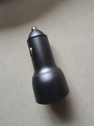 车载充电器