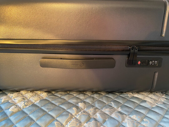 京东京造JZ26030拉杆箱|京东京造JZ26030拉杆箱真实使用感受？真相必看