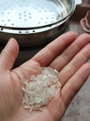 三,金龙鱼500g 550ml大米网友对比评测