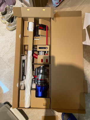 参考剖析戴森V12 Detect Slim Fluffy吸尘器怎么样?深度测评剖析