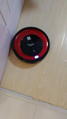 扫地机器人|【今日头条】美的扫地机器人和科沃斯哪个好用？告诉大家真相？