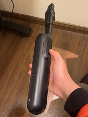 车载吸尘器