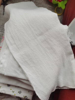 婴儿布尿裤