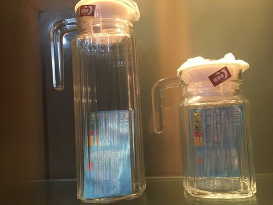 玻璃水杯