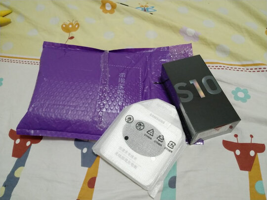 三星galaxy s10和华为mate20pro哪个好?细节区别有?