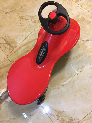 儿童扭扭车