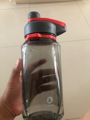 吸管水杯