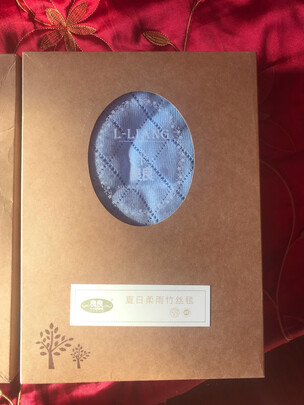 婴儿盖毯