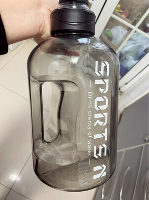 运动水壶