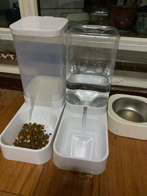 宠物自动喂食器