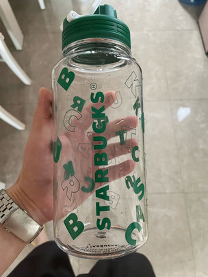 运动水杯