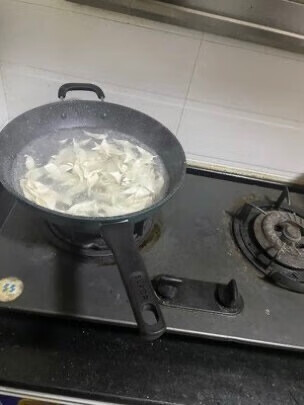 麦饭石不粘锅