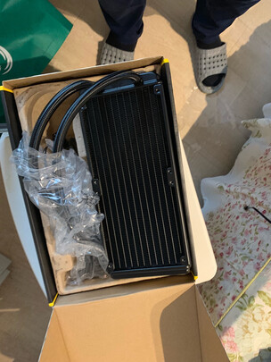 美商海盗船 (USCORSAIR) H100x 240mm冷排 120mm温控风扇x2 白色LED灯光 一体式CPU水冷散热器