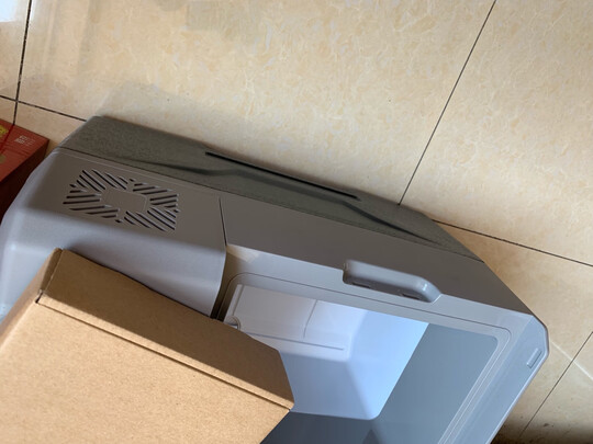 车载冰箱