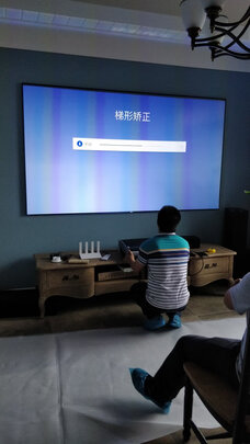 坚果投影幕布质量怎么样上手一周告诉大家真相？