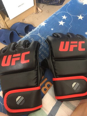 ufc拳击手套赞助商