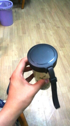 运动水杯