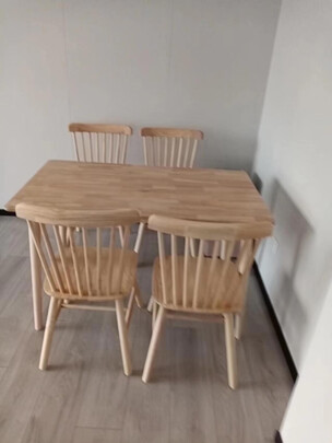 餐桌