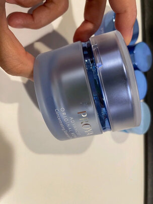 保湿面霜