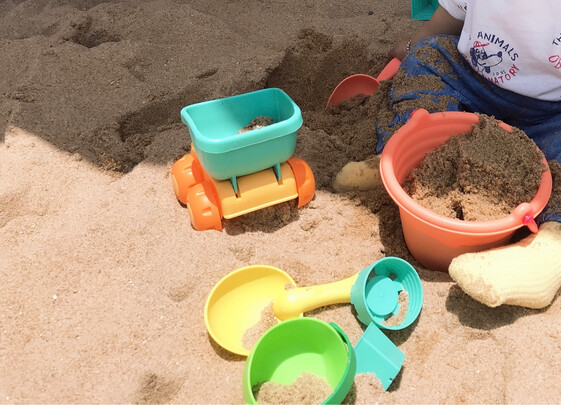 三,奥智嘉沙滩套装a款儿童沙滩玩具网友对比评测