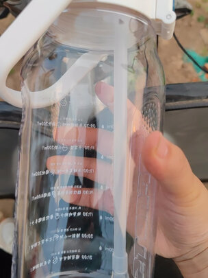 吸管水杯