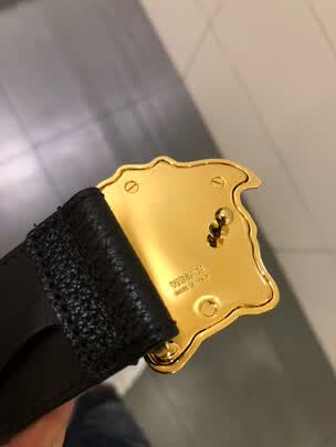 商品名称:范思哲男士腰带商品编号:100002002065商品毛重:410.