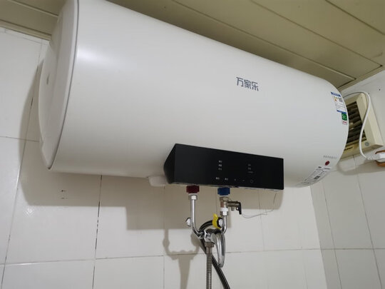 电热水器