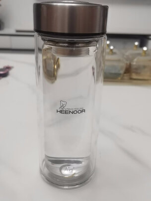 玻璃杯
