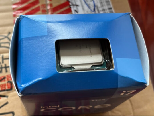 处理器|英特尔i7-12700处理器到底怎么样，参数如何！