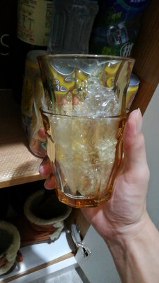 玻璃水杯