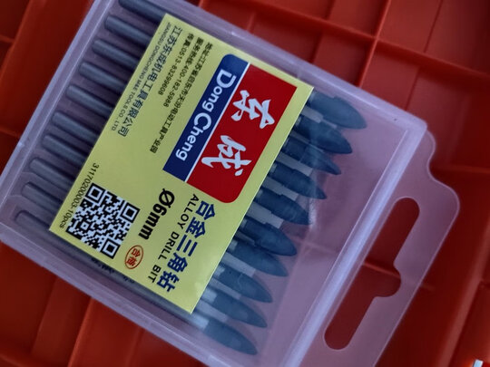 钻头