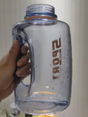 吸管水杯