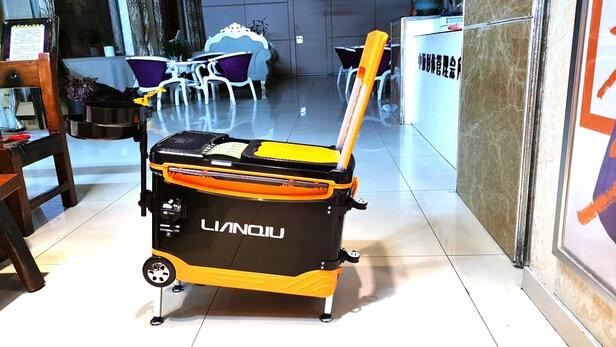 一:选购牧马人钓箱建议