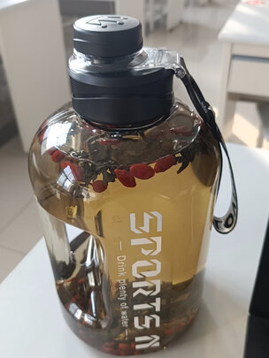 运动水壶