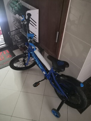 儿童自行车