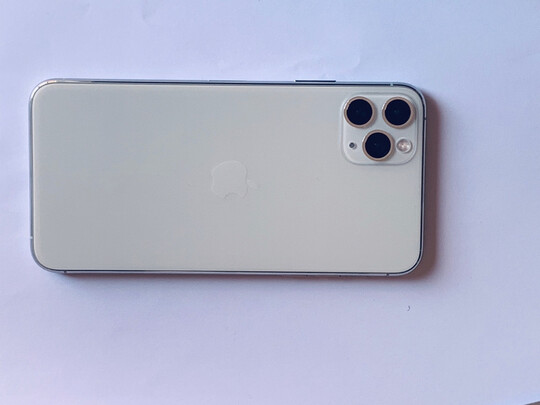 Apple iPhone 11 Pro Max入手后悔?极度后悔了