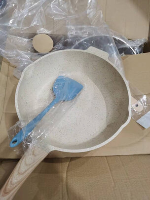 麦饭石不粘锅