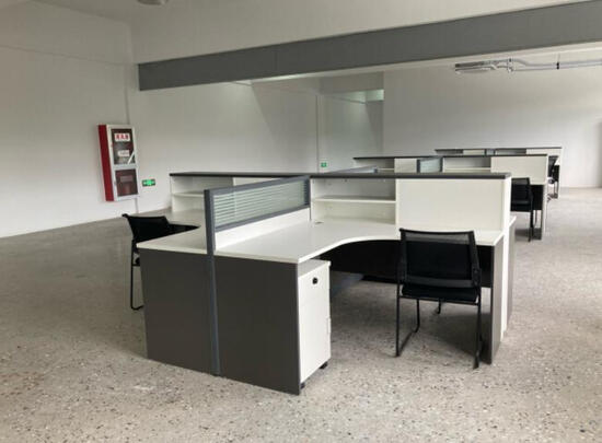 中伟职员办公桌|知乎问答：中伟职员办公桌怎么样？一周使用彻底后悔了？内幕真相