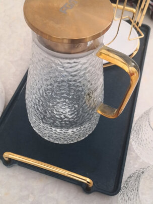 玻璃水杯