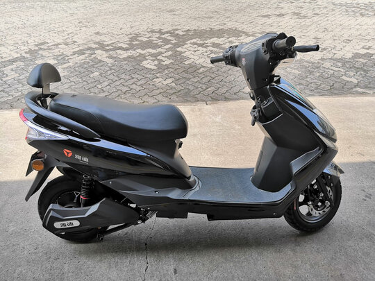 用后解说雅迪豪战精致版60优缺点曝光,良心评测感受!