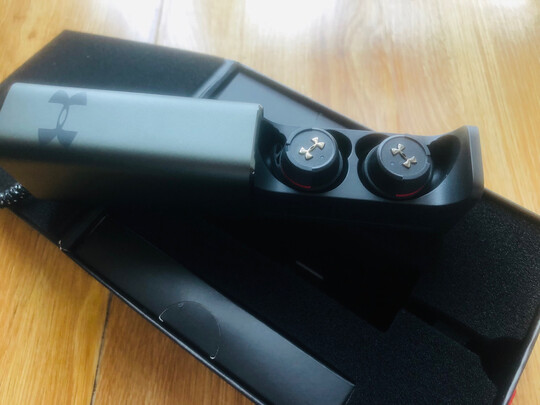 客观评评jbl ua flash音质怎么样？音质效果到底差不差？