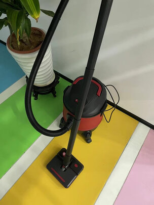 车载吸尘器