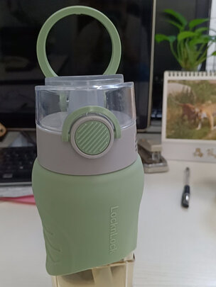运动水杯