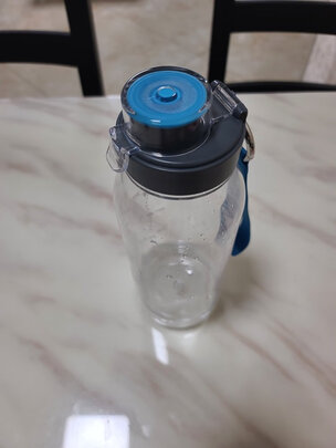 运动水杯