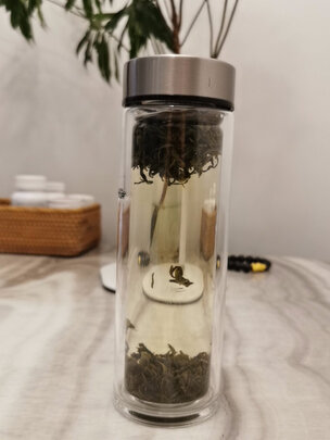 玻璃杯