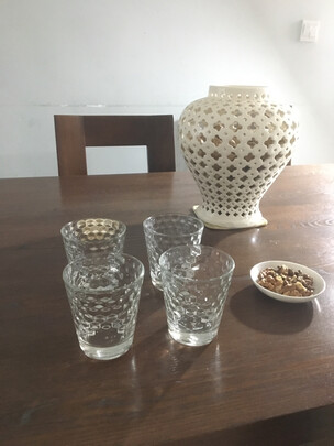 玻璃水杯