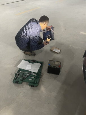 汽车蓄电池