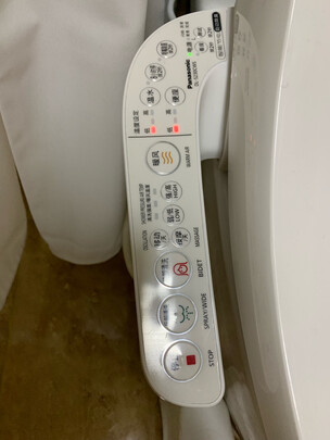 消费者诉说松下智能马桶盖DL- RN30CWS怎么样?用后三天说体验实情?