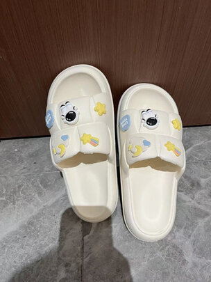 拖鞋